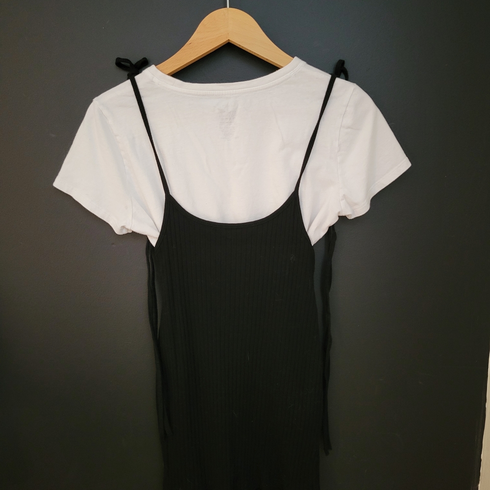 Black Ribbed Tie Top - Picture 3 of 4